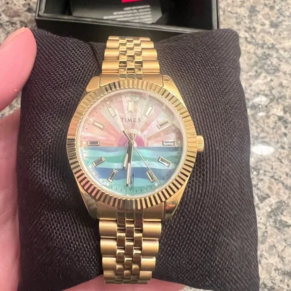 Timex x Jacqui Aiche Sunrise Limited Edition 36mm watch - Picture 9 of 16